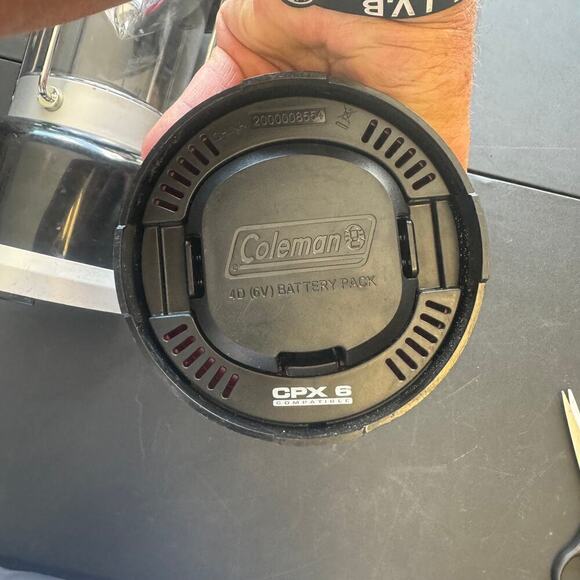 Coleman Lantern Lot of 02 Coleman Max & Coleman Classic - Picture 5 of 6